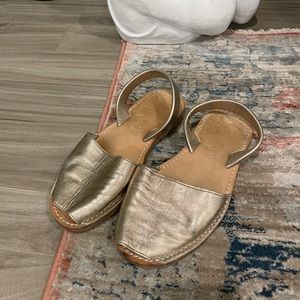 Women’s genuine leather gold sandals avarca size 7